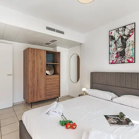 Apartment Porte De France - With Terrace - Happy *