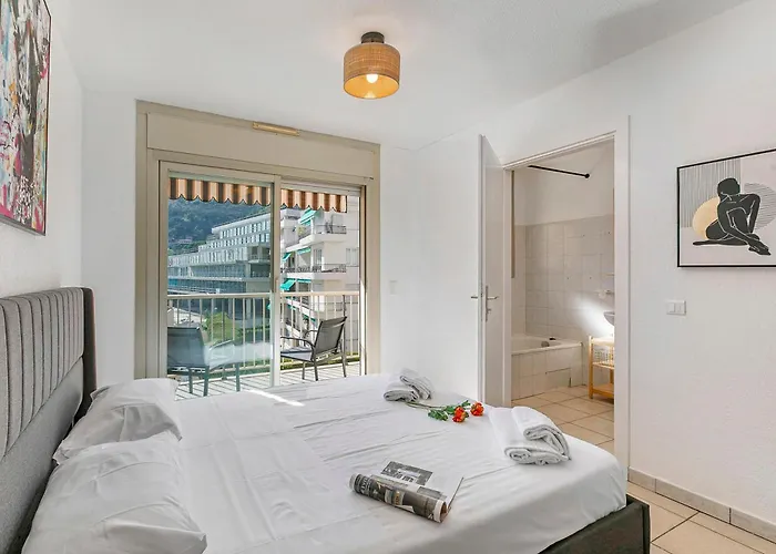 Porte De France - Happy * Mentone