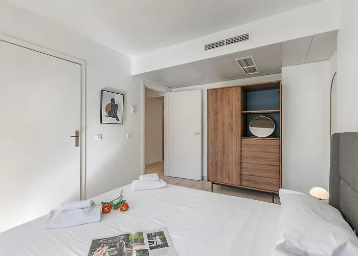 Porte De France - Happy Apartmán